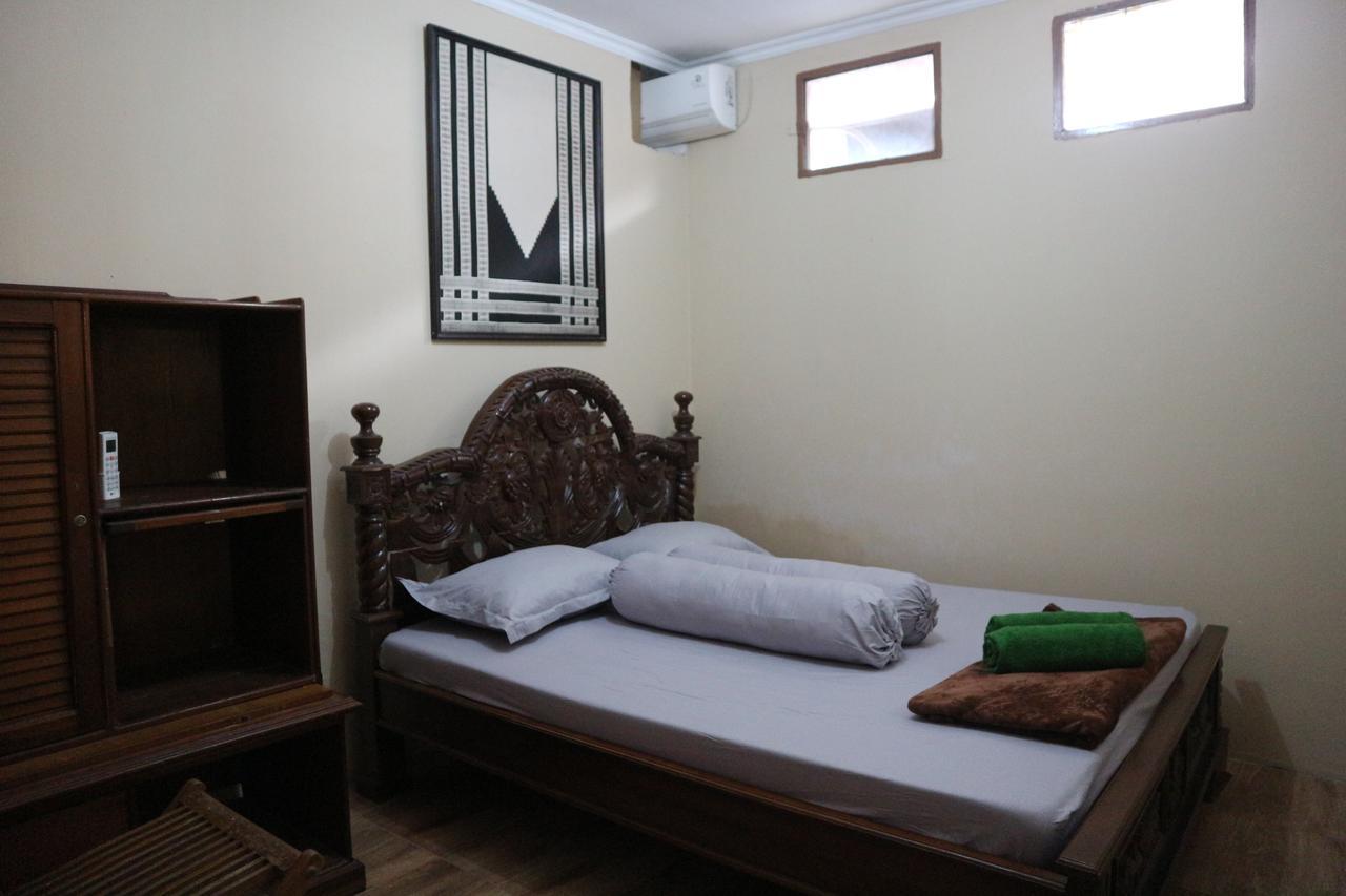 Kembar Guesthouse Джокьякарта Экстерьер фото