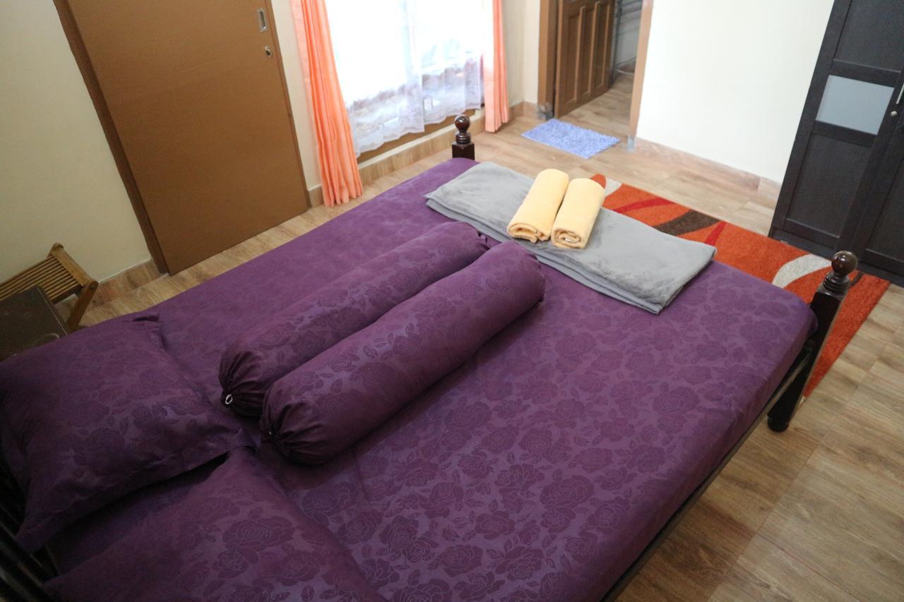 Kembar Guesthouse Джокьякарта Экстерьер фото